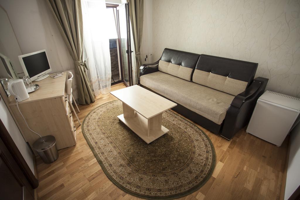 Garden And Bed and breakfast 3*