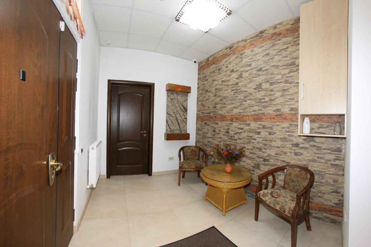 Garden And Bed and breakfast 3*